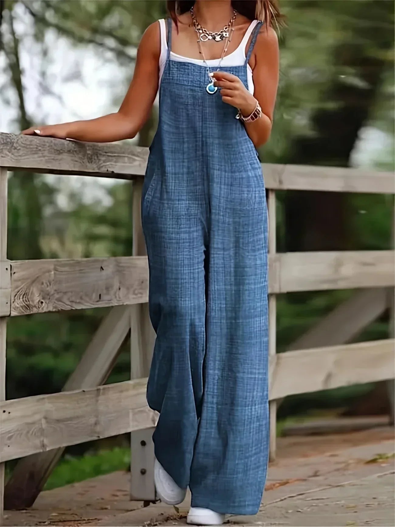 Suvi | Rentoon siluettiin ja moderniin tyyliin sopeutuva jumpsuit